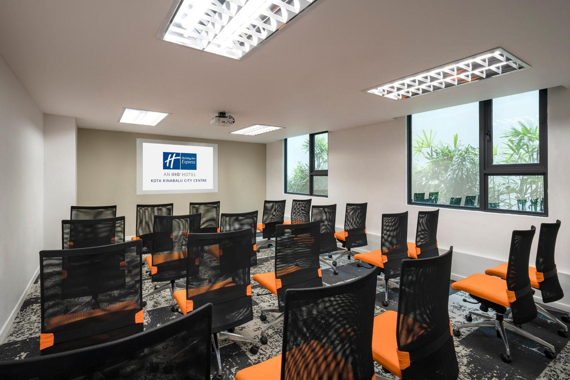 Holiday Inn Express Kota Kinabalu City Centre By Ihg Luaran gambar